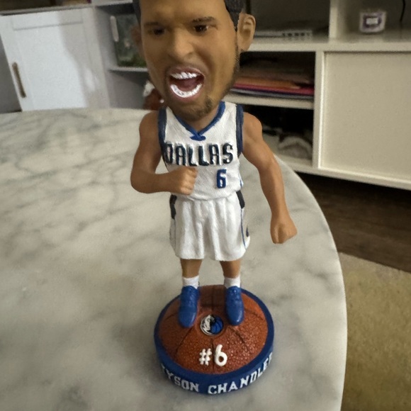 Tyson Chandler #6 DALLAS MAVERICKS bobblehead - Picture 3 of 7